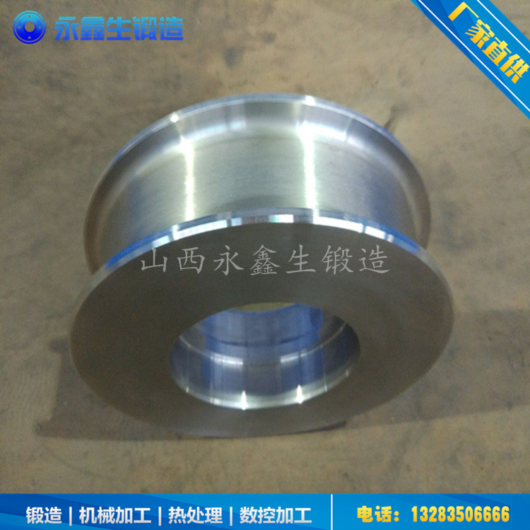 魚(yú)雷混鐵車(chē)車(chē)輪鍛件